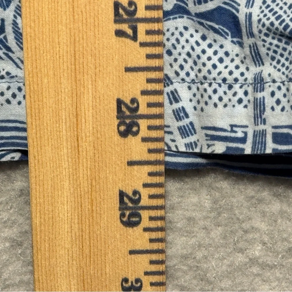 Tori Richard Gray and White Tropical‎ Men's Shirt - Picture 7 of 7